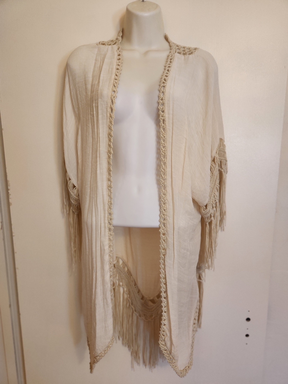 Rebellion Cream Fringe Crochet Kimono | Sz L | NWOT